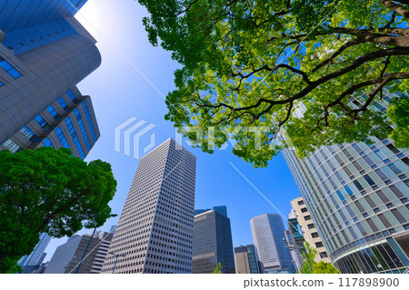 [Osaka Prefecture] May - View of Osaka cityscape from the Umeda Shindo pedestrian bridge 117898900