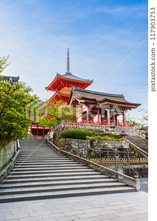 Spring in Kyoto: Kiyomizu-dera Temple's West Gate and Three-story Pagoda Spring in Kyoto: Kiyomizu-dera Temple's West Gate and Three-story Pagoda 117903753