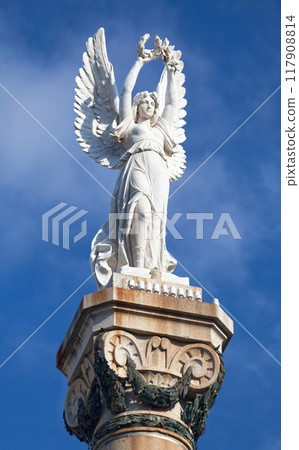 The Column of Victory in Saint-Denis The Column of Victory in Saint-Denis 117908814