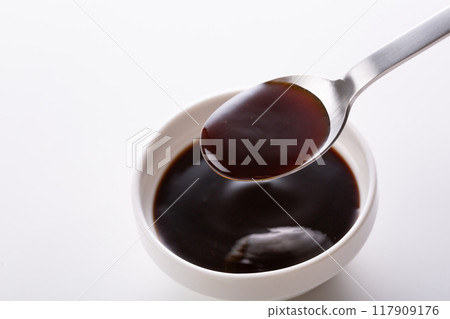 Oyster sauce 117909176