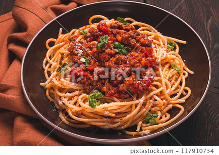 Spaghetti Bolognese, top view, close-up, no people, homemade, 117910734