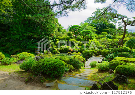 本間美術館從本間家庭別墅青園閣俯瞰花園 117912176