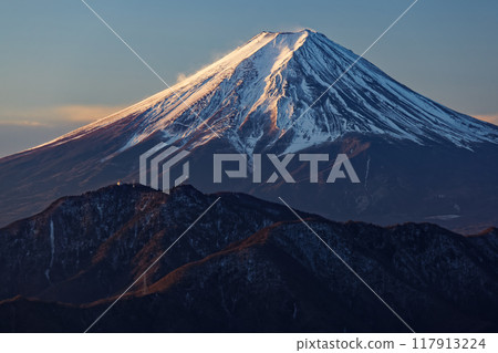 Mt.Fuji in the morning seen from Nandai Bodhisattva Okura Takamaru Mt.Fuji in the morning seen from Nandai Bodhisattva Okura Takamaru 117913224