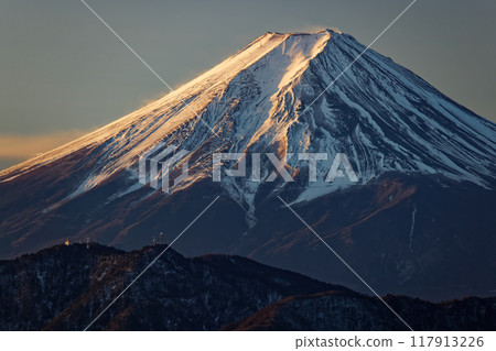 Mt.Fuji in the morning seen from Nandai Bodhisattva Okura Takamaru Mt.Fuji in the morning seen from Nandai Bodhisattva Okura Takamaru 117913226