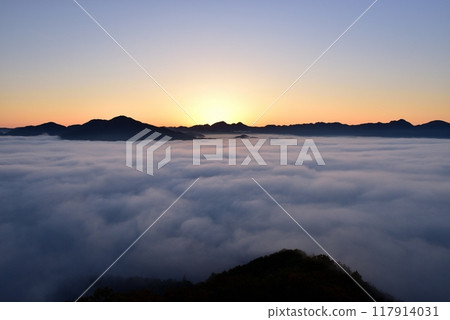 從黑井城遺址看到筱山盆地的丹波霧（雲海） 117914031