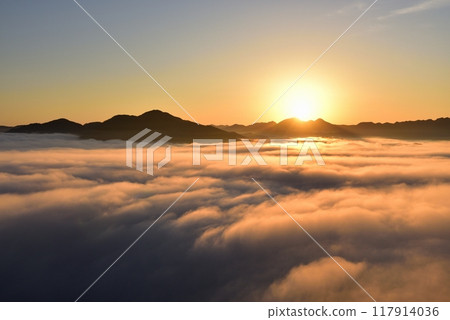 從黑井城遺址看到筱山盆地的丹波霧（雲海） 117914036