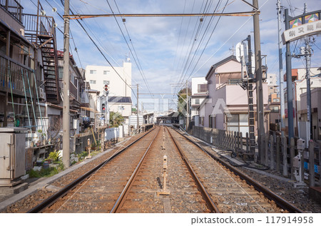 [Japan] Kanamachi Line tracks in Shibamata, Katsushika Ward, Tokyo 117914958