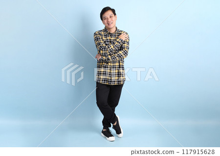 35s Asian man 35s Asian man 117915628