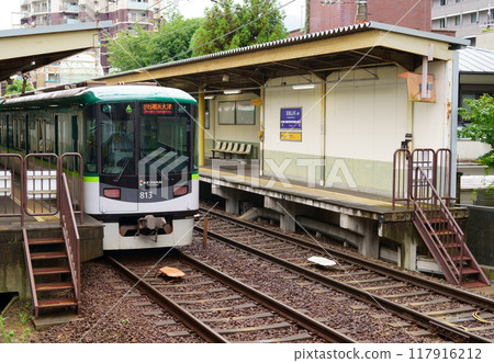 A train parked at Keihan Yamashina Station (Yamashina Ward, Kyoto City, Kyoto Prefecture) A train parked at Keihan Yamashina Station (Yamashina Ward, Kyoto City, Kyoto Prefecture) 117916212