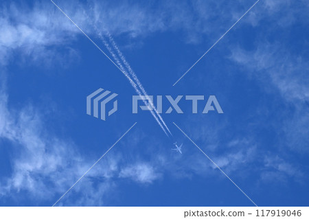 Blue sky and white clouds, contrail, cargo aircraft 117919046