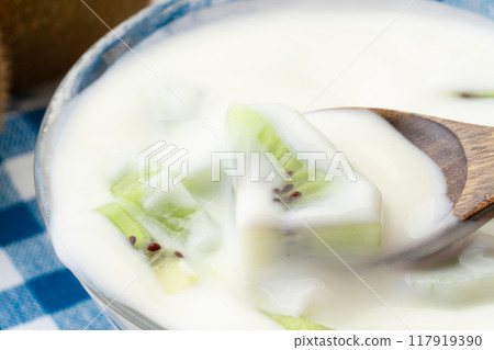看起來美味的獼猴桃優格特寫 117919390