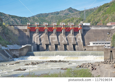 [Tsubakiyama Dam] Hatsuyugawa, Hidakagawa-cho, Hidaka-gun, Wakayama Prefecture 117919654
