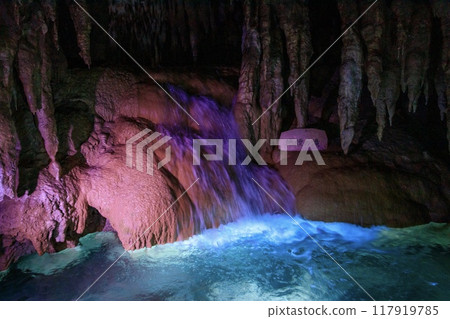 Nanjo City, Gyokusendo Cave Smoke Falls Nanjo City, Gyokusendo Cave Smoke Falls 117919785
