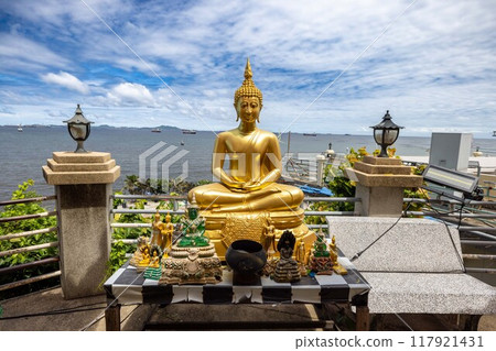 Ocean view from the top of Ko Loi Park Ocean view from the top of Ko Loi Park 117921431