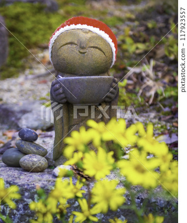 Yellow flowers and Jizo Yellow flowers and Jizo 117923557