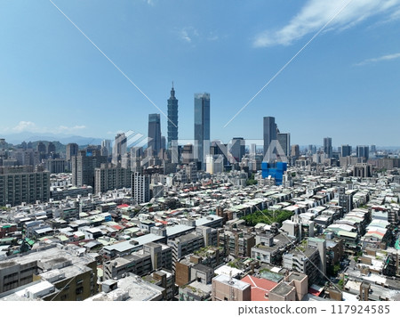 Taipei skyline 117924585