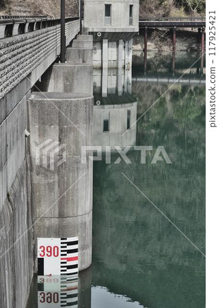 Scenery of the Yasugawa Dam in Koka City, Shiga Prefecture 117925421