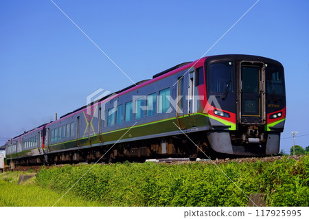 特快漩渦新增阿波舞運送!高德線上運行的2700系4節編組列車 特快漩渦新增阿波舞運送!高德線上運行的2700系4節編組列車 117925995