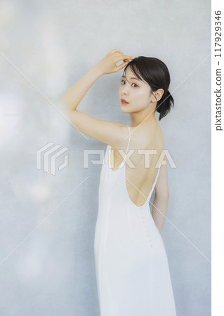 年輕女性的美麗形象 117929346