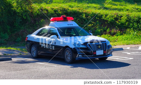 Prefectural Police Patrol Car 1 117930319