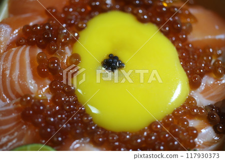 鮭魚刺身 117930373