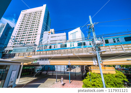 Yokohama cityscape in Japan: Sakuragicho Station, New South Exit, trains, Yokohama City Hall, Yokohama Landmark Tower, etc. (17th) 117931121