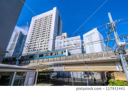 Yokohama cityscape in Japan: Sakuragicho Station, New South Exit, trains, Yokohama City Hall, Yokohama Landmark Tower, etc. (17th) Yokohama cityscape in Japan: Sakuragicho Station, New South Exit, trains, Yokohama City Hall, Yokohama Landmark Tower, etc. (17th) 117931441