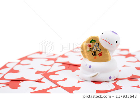 Year of the Snake New Year's material: White snake holding an oval coin and a large bag of money 117933648