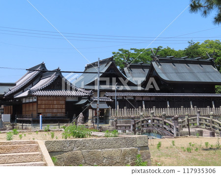 Sumiyoshi Shrine is adjacent to the temple in Kasai City that was founded by Gyoki, who received a divine revelation from Sakumi Myojin and presented it to Emperor Shomu. Sumiyoshi Shrine is adjacent to the temple in Kasai City that was founded by Gyoki, who received a divine revelation from Sakumi Myojin and presented it to Emperor Shomu. 117935306