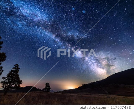 銀河在高原上空升起 117937488