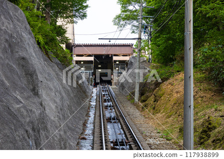 初夏 立山黑部阿爾卑斯山脈路線 立山纜車 初夏 立山黑部阿爾卑斯山脈路線 立山纜車 117938899