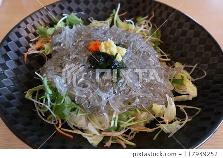 鎌倉生銀魚蓋飯 鎌倉生銀魚蓋飯 117939252