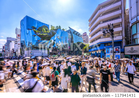 日本東京城市景觀-入境復興...繁忙的神宮前十字路口、東急廣場原宿「原門」等景觀 日本東京城市景觀-入境復興...繁忙的神宮前十字路口、東急廣場原宿「原門」等景觀 117941431