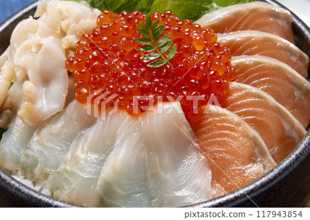 Fresh and delicious seafood bowl Fresh and delicious seafood bowl 117943854