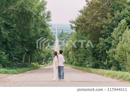 A couple with a spectacular view of Hokkaido A couple with a spectacular view of Hokkaido 117944011