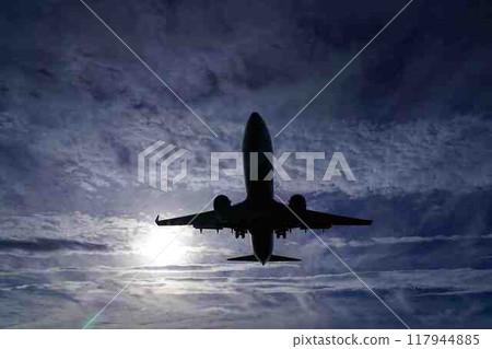 一架飛機 117944885