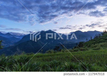 Sapa mountain sunset view Sapa mountain sunset view 117947018