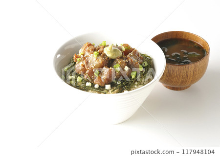 Black porgy miso rice bowl and miso soup 117948104