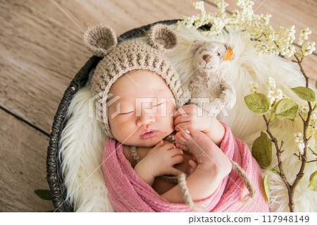 可愛的新生兒照片 117948149