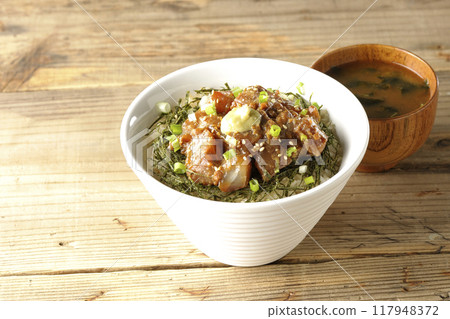 Black porgy miso rice bowl and miso soup 117948372