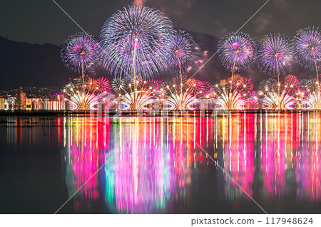 Close-up of Lake Biwa fireworks and reflections on the lake surface Close-up of Lake Biwa fireworks and reflections on the lake surface 117948624