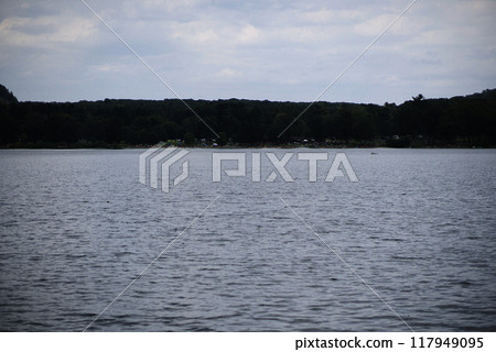 Lake picture one, Devil's Lake 117949095