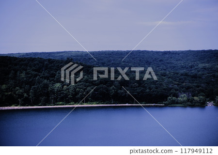 Devil's lake view with bluffs 117949112