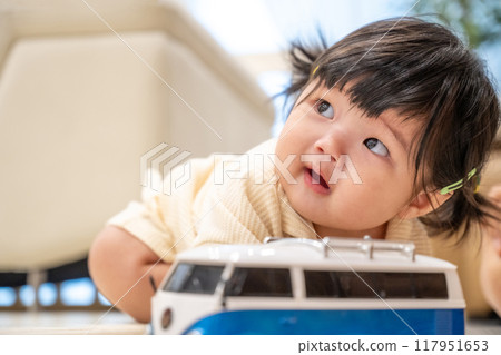 portrait of a baby girl 117951653