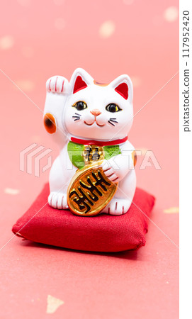 Lucky cat, prosperity in business, lottery, increase in fortune Lucky cat, prosperity in business, lottery, increase in fortune 117952420
