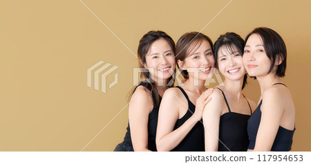 中年女性族群美容形象、保養、化妝品 中年女性族群美容形象、保養、化妝品 117954653
