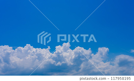 仲夏藍天的積雨雲海 仲夏藍天的積雨雲海 117958195