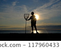 Silhouette child 117960433