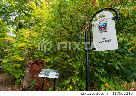 Saint-Bruno-de-Montarville, Quebec, Canada - October 10 2021 : Entrance of Boise-Tailhandier nature reserve. ( Reserve naturelle du Boise-Tailhandier ) 117962210