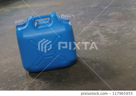 儲存煤油的罐 儲存煤油的罐 117965855